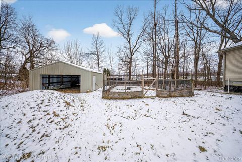 Tiny photo for 2670 E Maple Road, Milford Charter Township, MI 48381 (MLS # 20261002918)