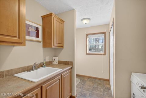 Tiny photo for 2670 E Maple Road, Milford Charter Township, MI 48381 (MLS # 20261002918)