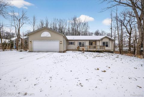 Tiny photo for 2670 E Maple Road, Milford Charter Township, MI 48381 (MLS # 20261002918)