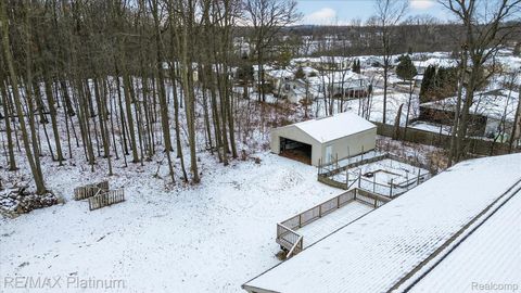 Tiny photo for 2670 E Maple Road, Milford Charter Township, MI 48381 (MLS # 20261002918)