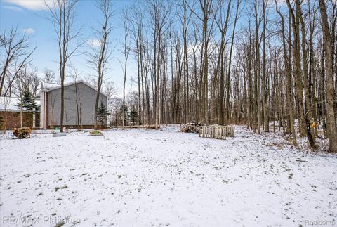 Tiny photo for 2670 E Maple Road, Milford Charter Township, MI 48381 (MLS # 20261002918)