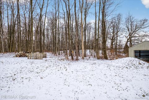 Tiny photo for 2670 E Maple Road, Milford Charter Township, MI 48381 (MLS # 20261002918)