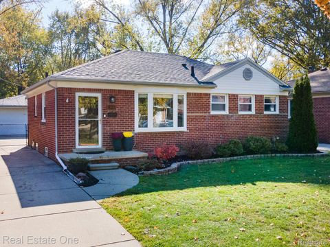 421 W Sunnybrook Drive Royal Oak City MI 48073
