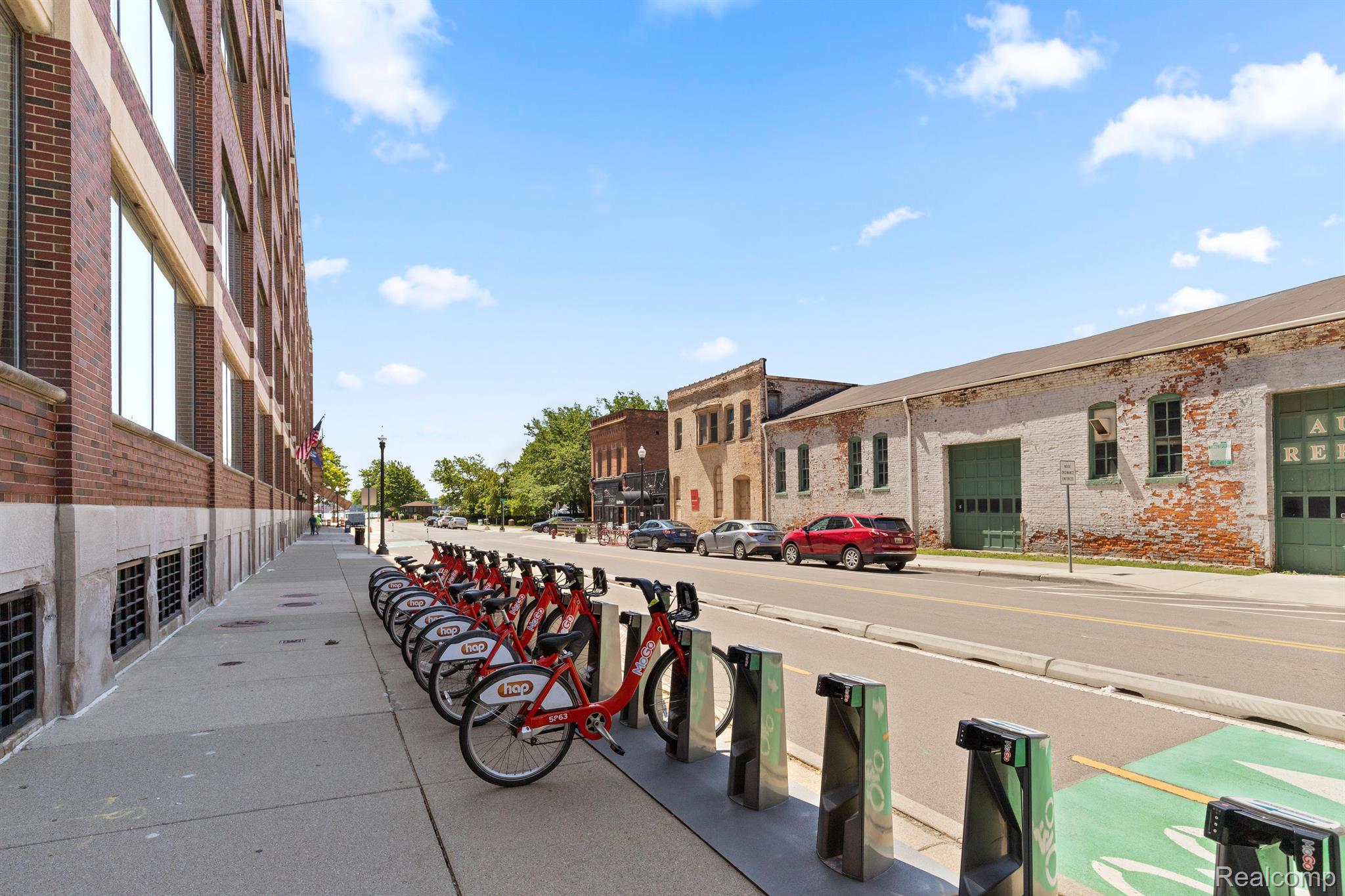 Detroit City, Michigan 48207, United States, 2 Bedrooms Bedrooms, ,2 BathroomsBathrooms,Residential,Active,211290