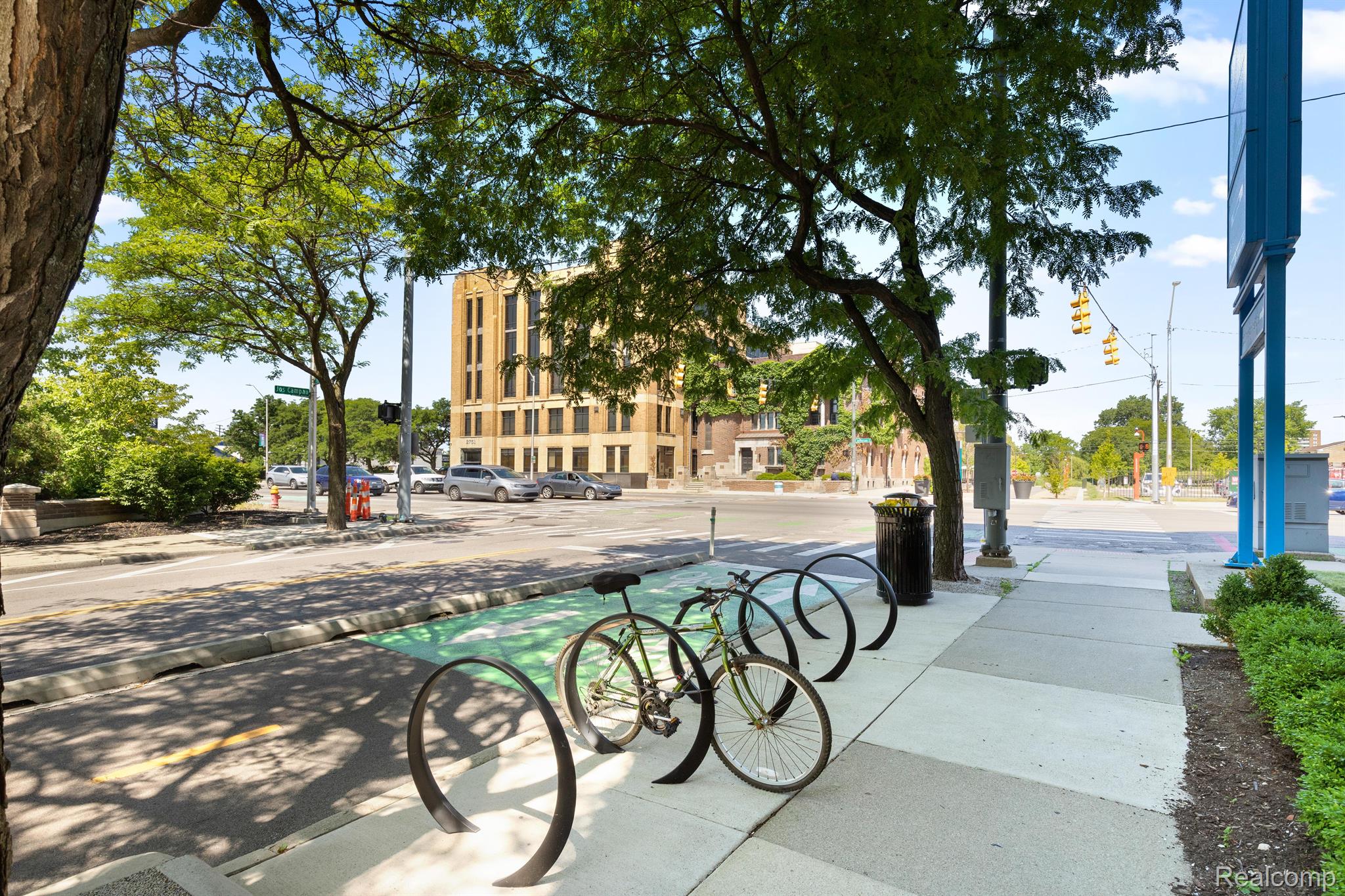 Detroit City, Michigan 48207, United States, 2 Bedrooms Bedrooms, ,2 BathroomsBathrooms,Residential,Active,211290