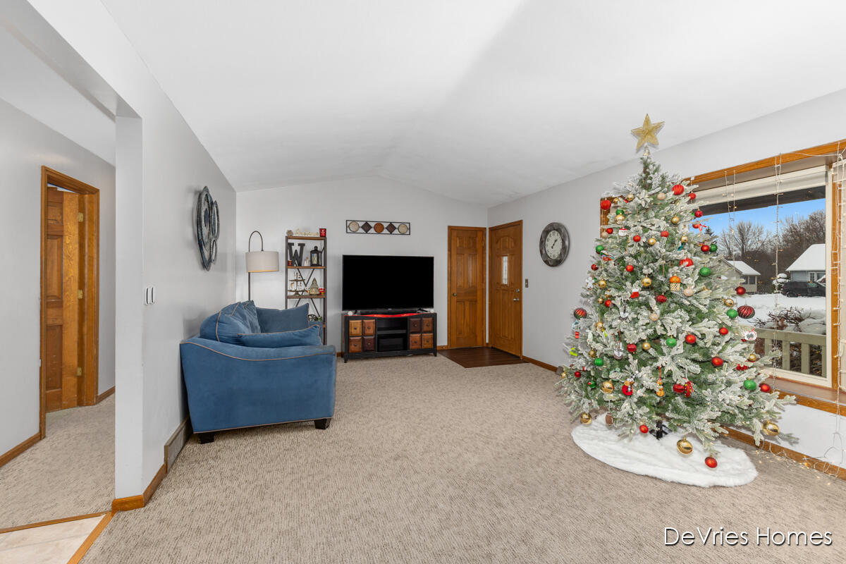 6518 Kingtree Drive SW