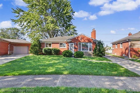 Photo for 31035 Angeline Court W