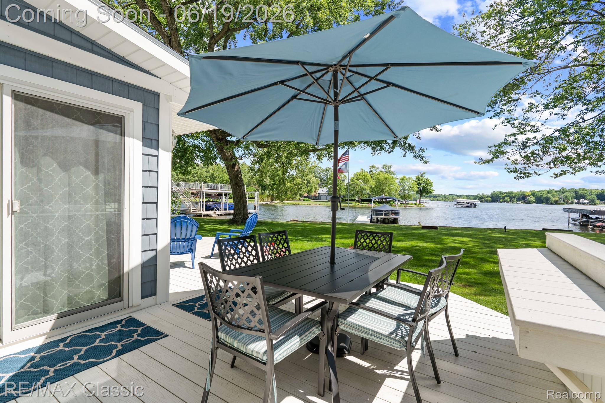 5286 Edgelake Drive