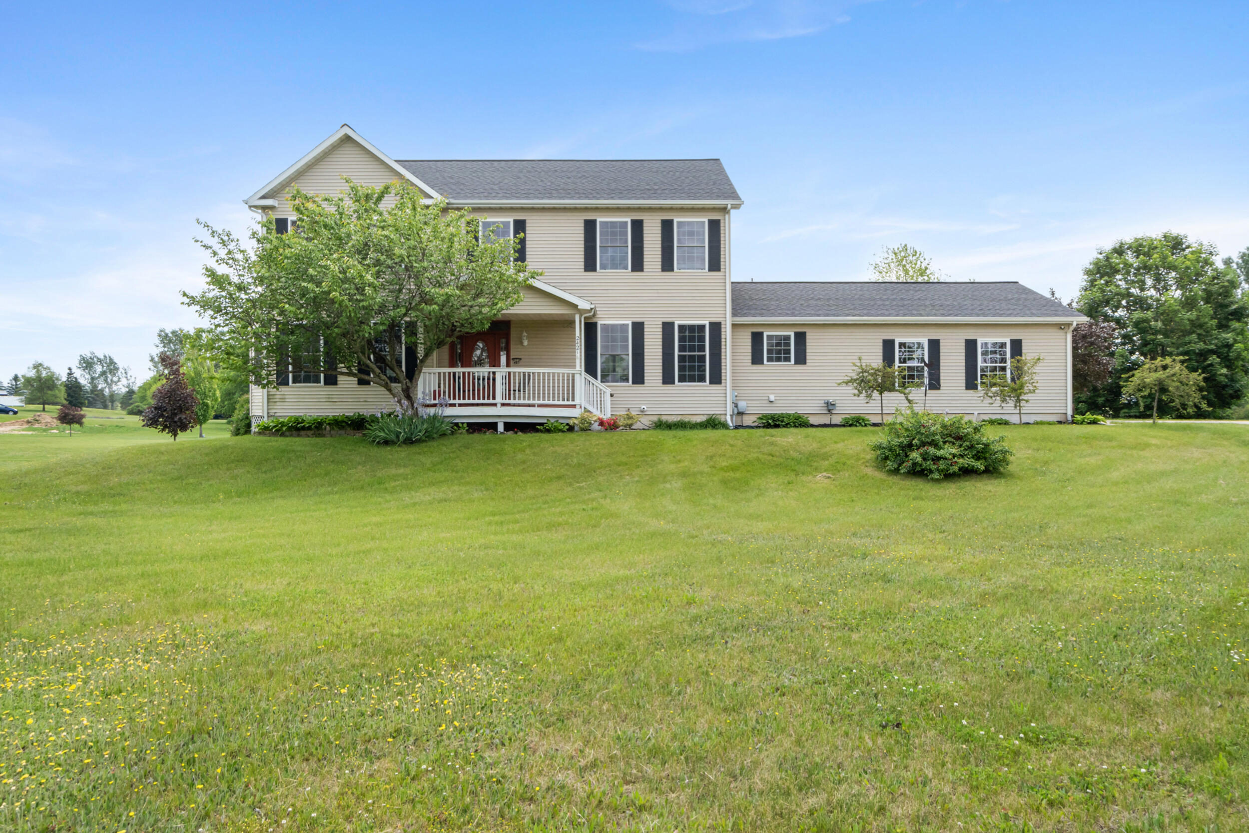 2421 N Burgett Lane