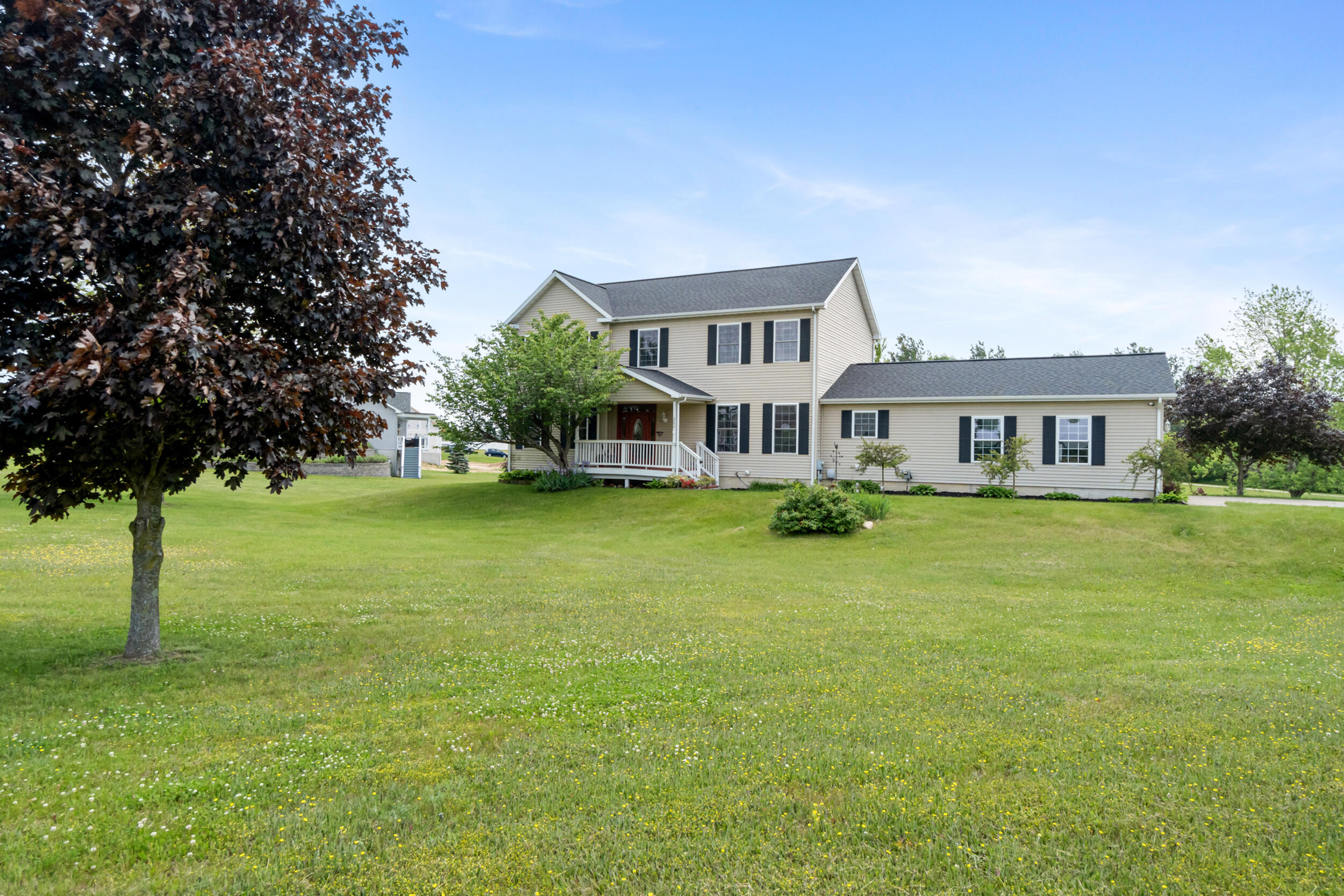 2421 N Burgett Lane