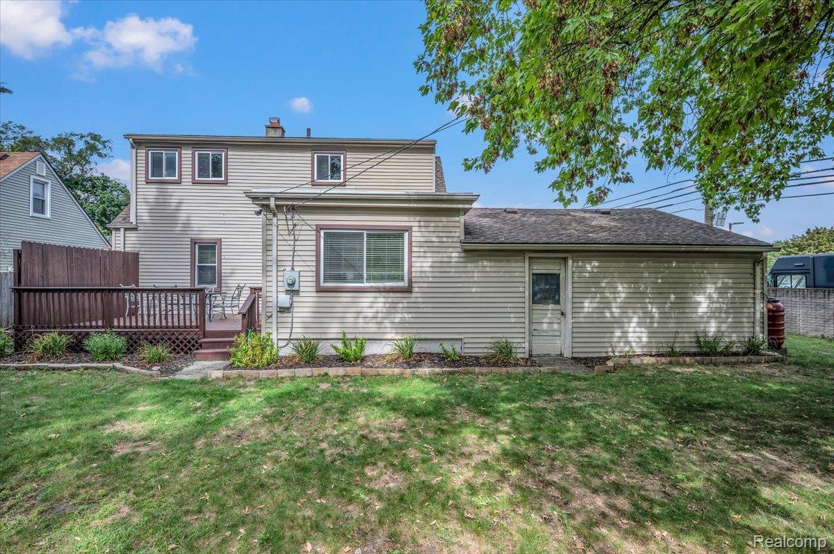 219 Adams Court