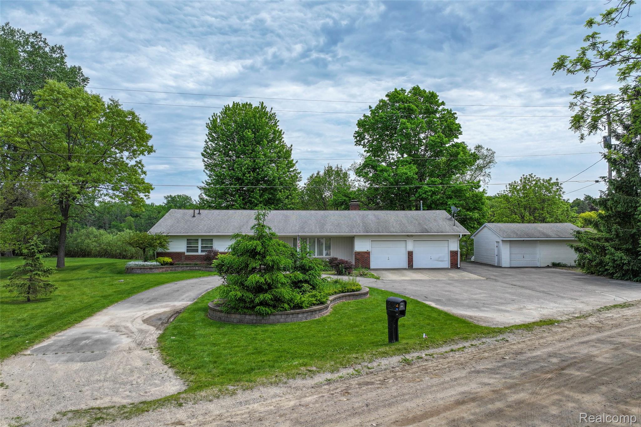 422 East Road