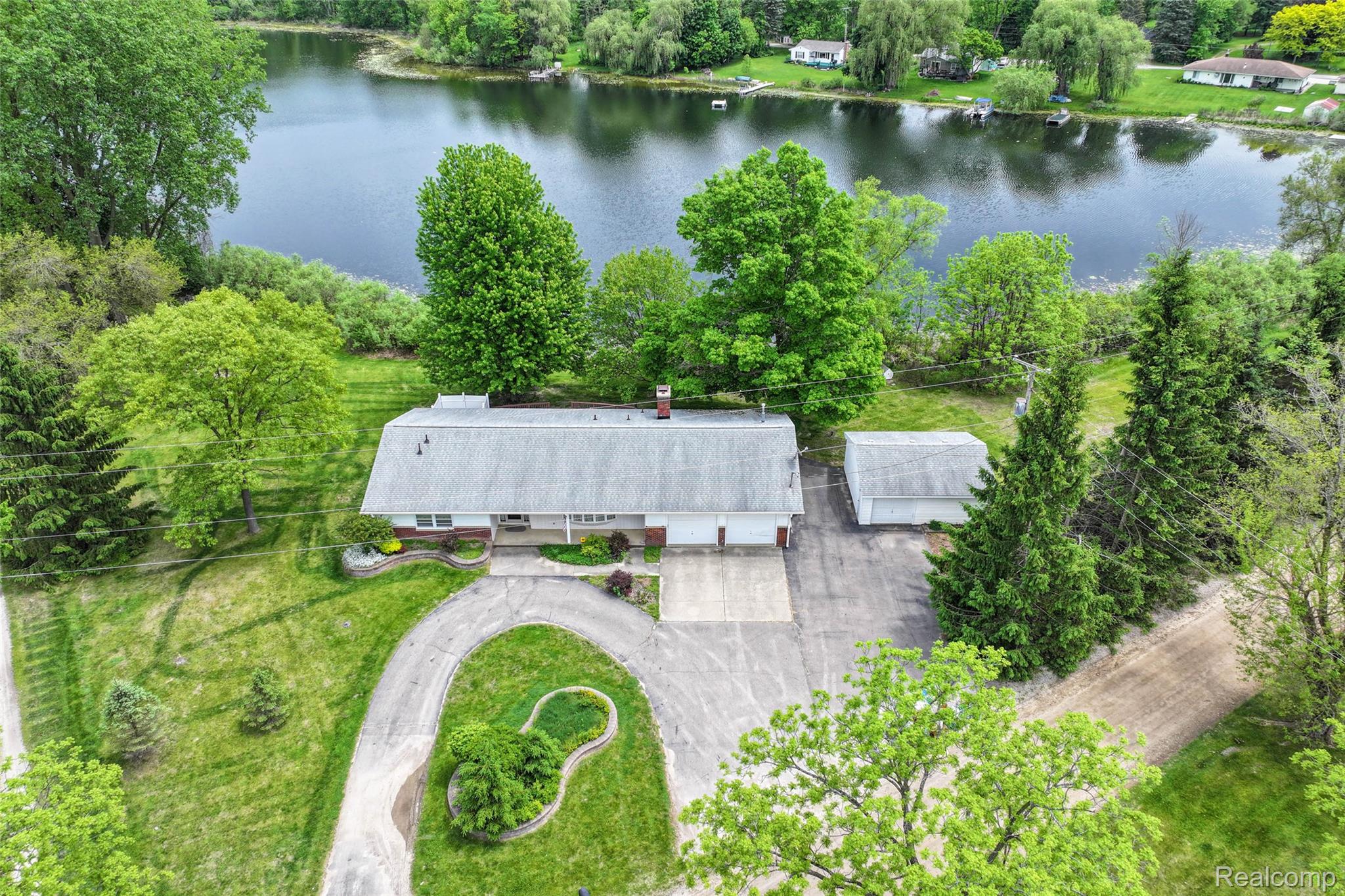 422 East Road