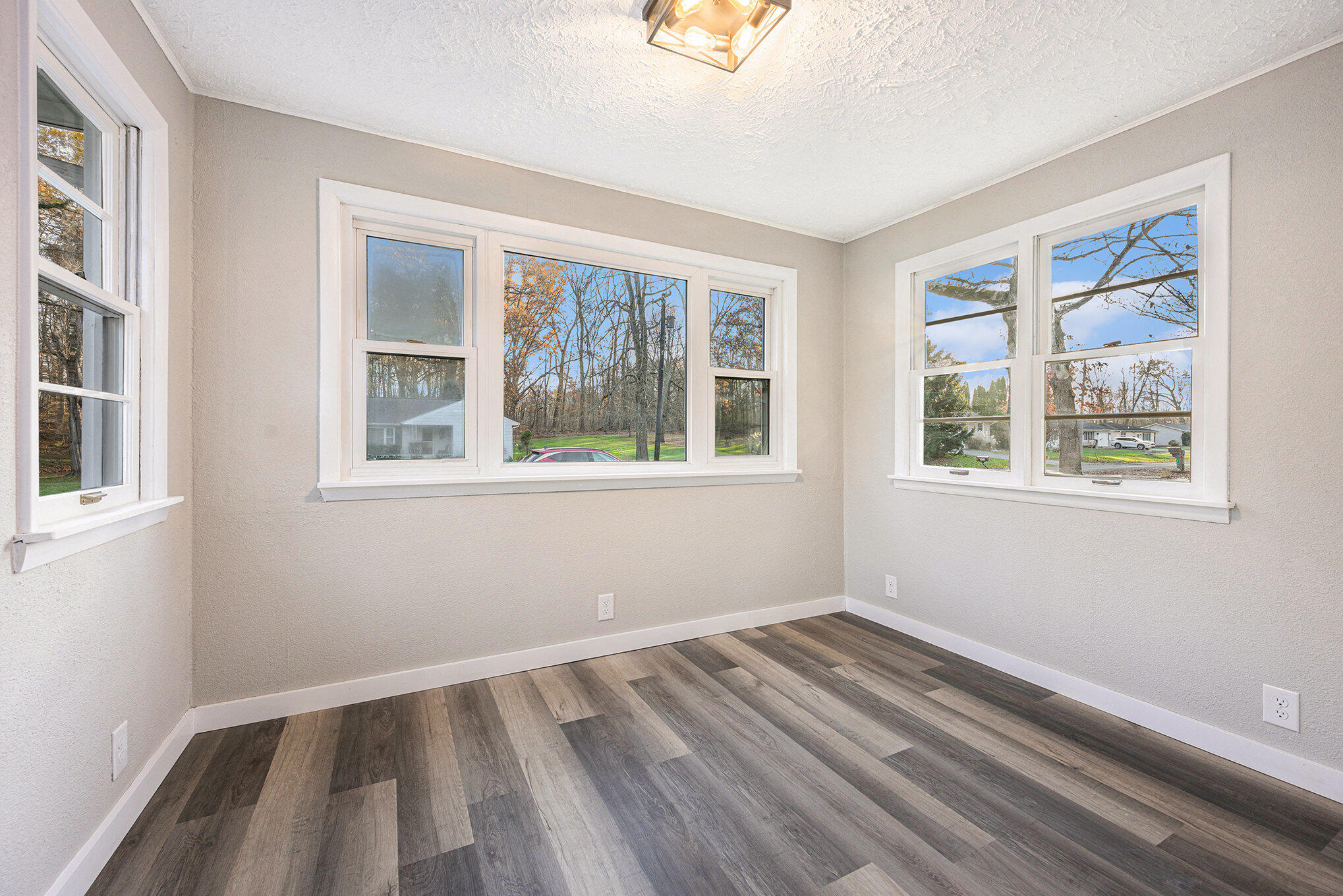 324 Robertson Avenue