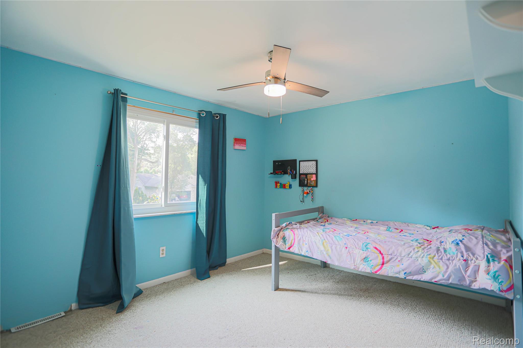 Waterford Charter Township, Michigan 48327, United States, 3 Bedrooms Bedrooms, ,2 BathroomsBathrooms,Residential,Active,185443