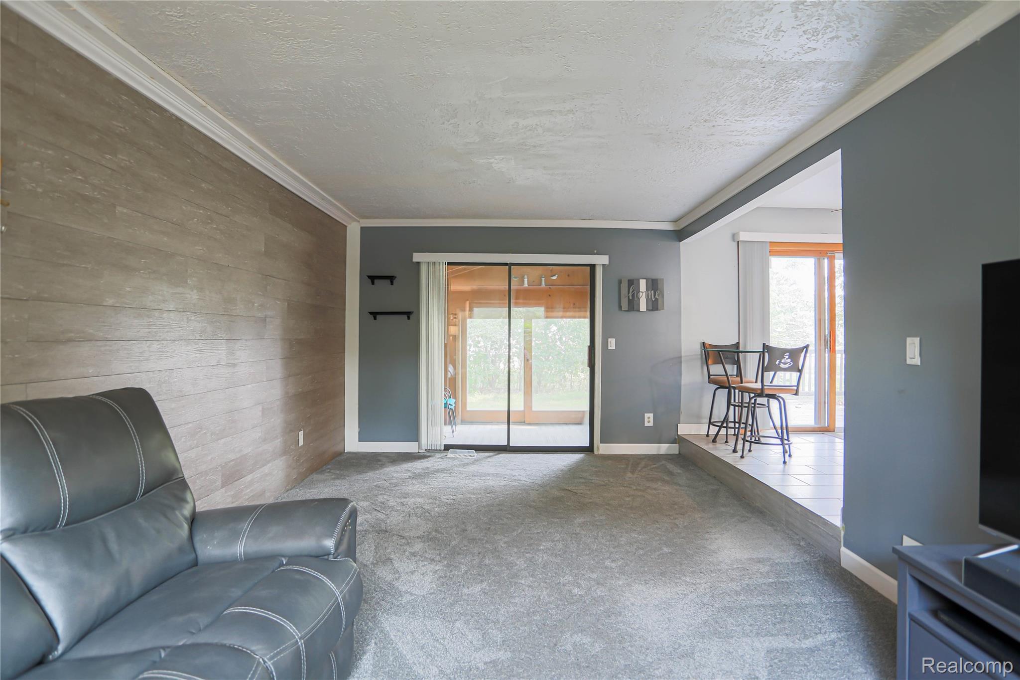 Waterford Charter Township, Michigan 48327, United States, 3 Bedrooms Bedrooms, ,2 BathroomsBathrooms,Residential,Active,185443