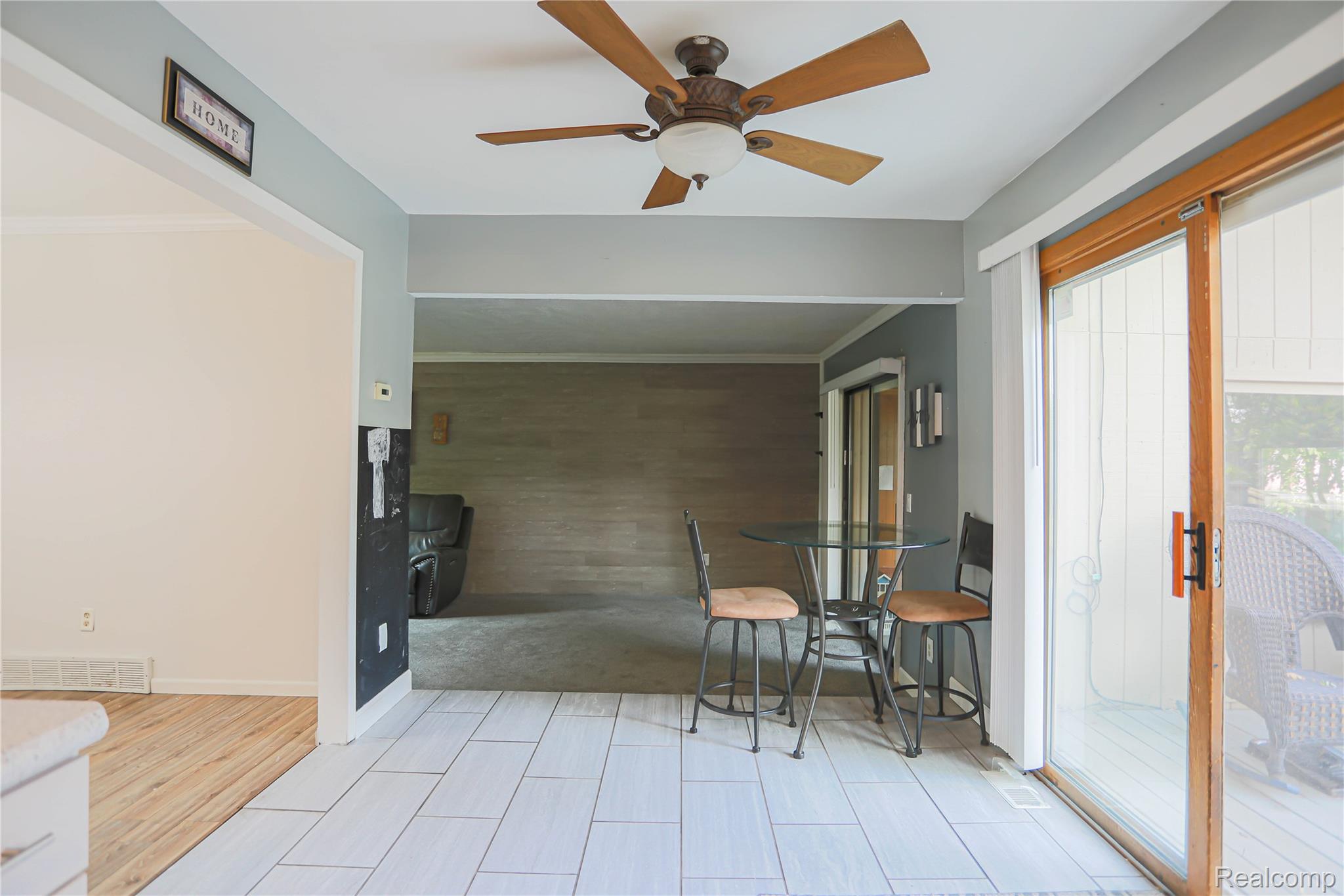 Waterford Charter Township, Michigan 48327, United States, 3 Bedrooms Bedrooms, ,2 BathroomsBathrooms,Residential,Active,185443