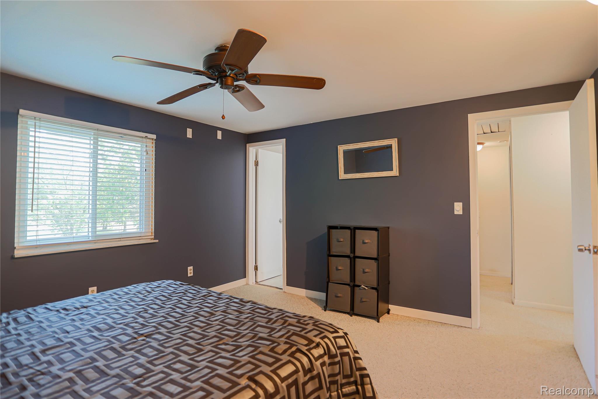 Waterford Charter Township, Michigan 48327, United States, 3 Bedrooms Bedrooms, ,2 BathroomsBathrooms,Residential,Active,185443