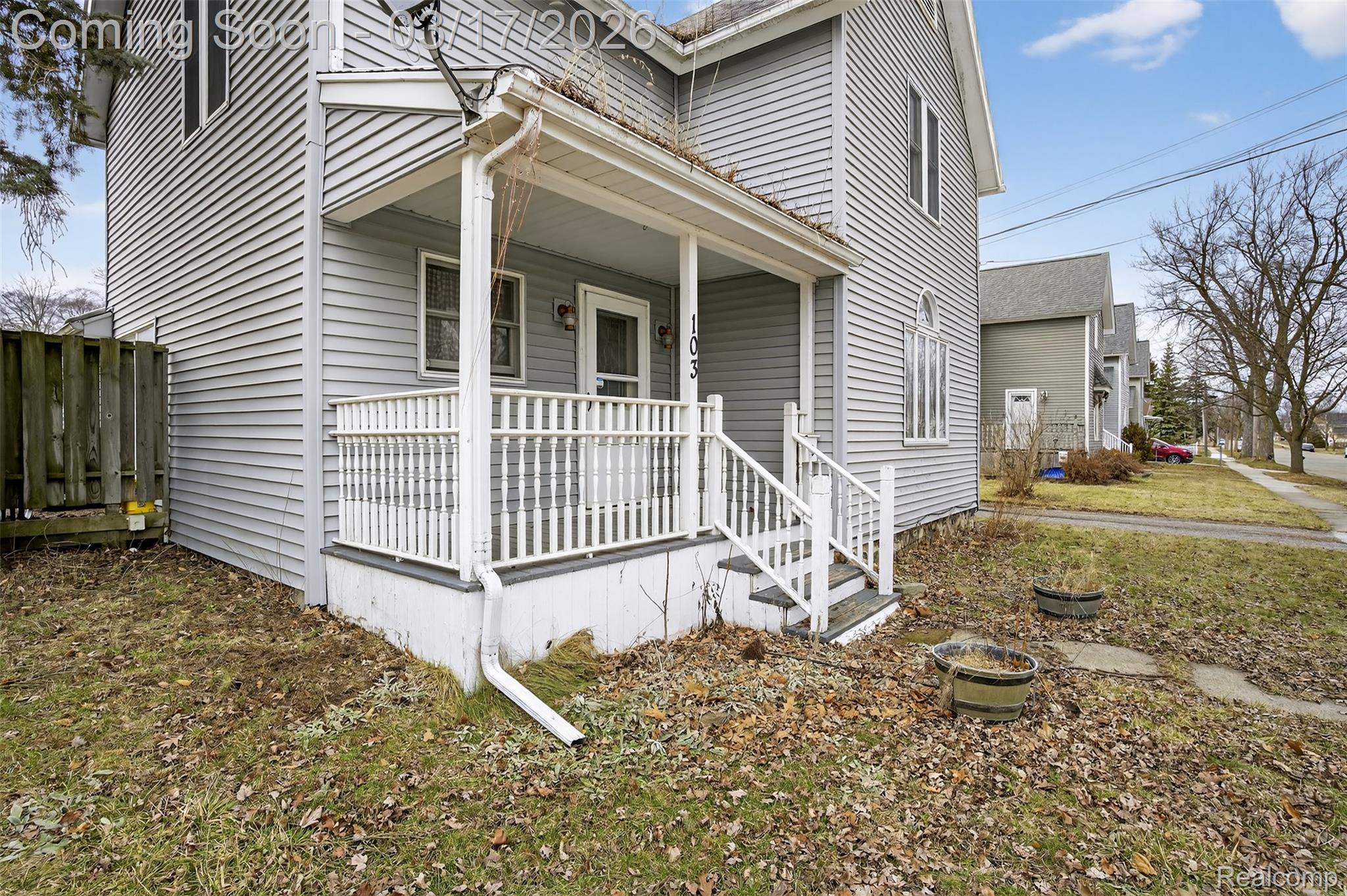 103 N Mackinaw Street