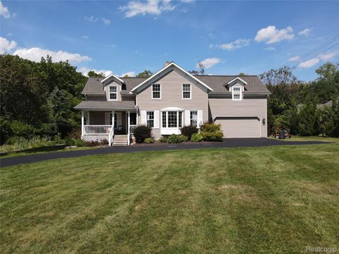 8346 Rucker Road Grosse Ile Township MI 48138