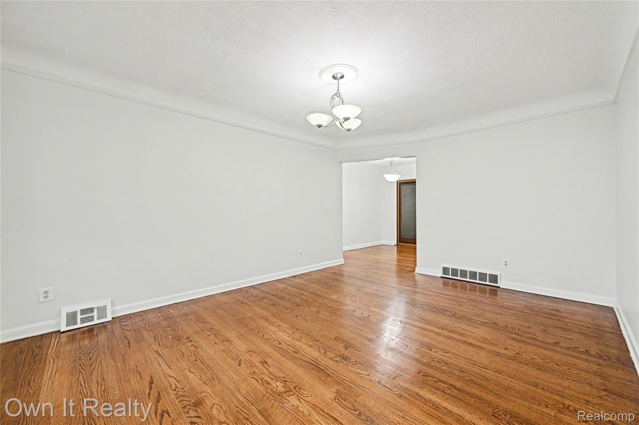 6062 Plainfield Street