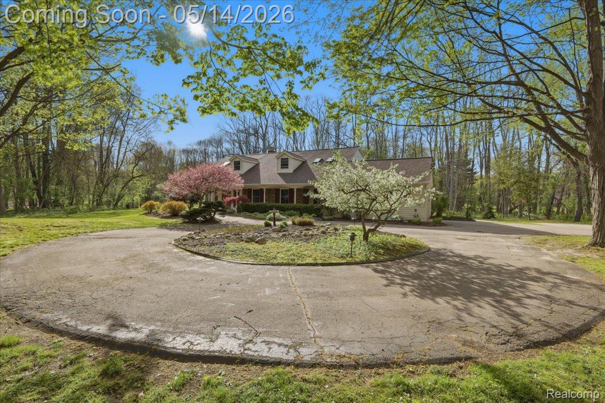 8765 Clement Road