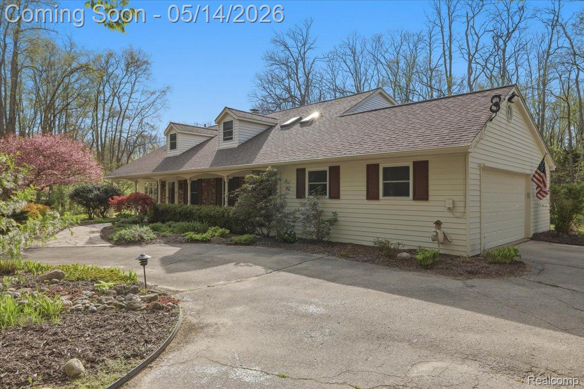 8765 Clement Road