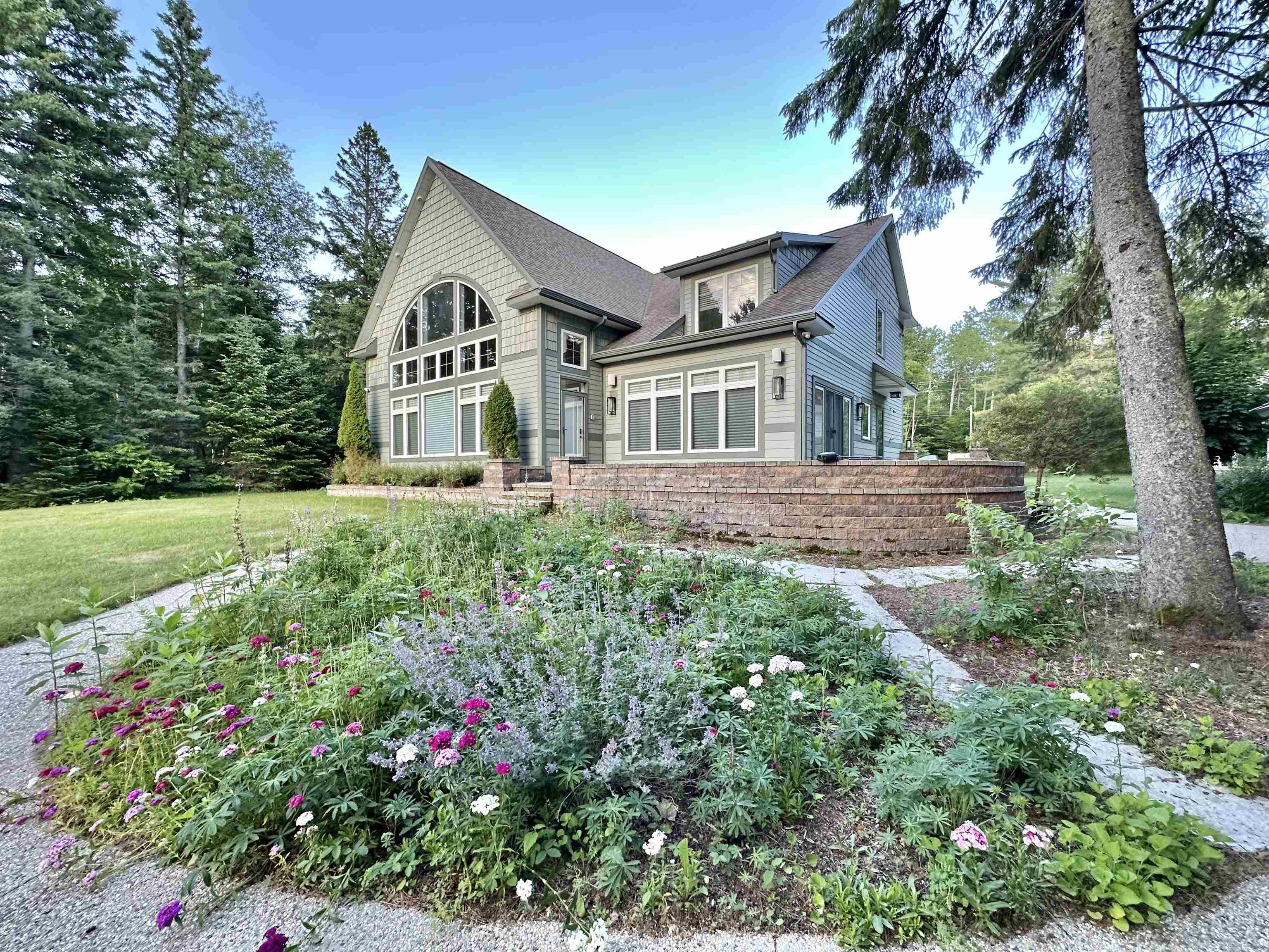6299&6277 Blue Lake Road, Ne