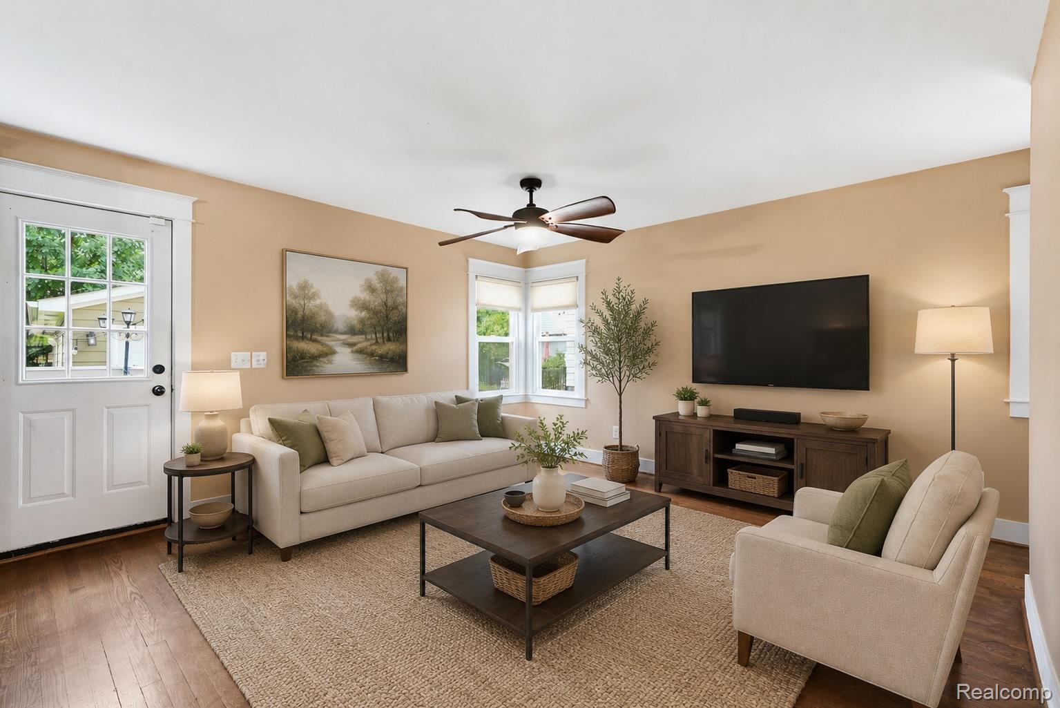 1223 Greenleaf Drive