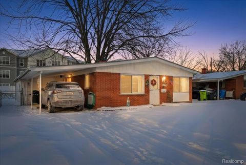 1705 Moulin Avenue Madison Heights City MI 48071