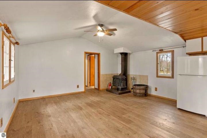 1568 Poplar Drive, Ne