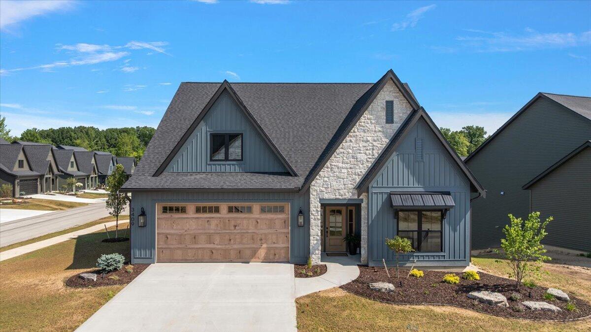 3409 Broadleaf Lane