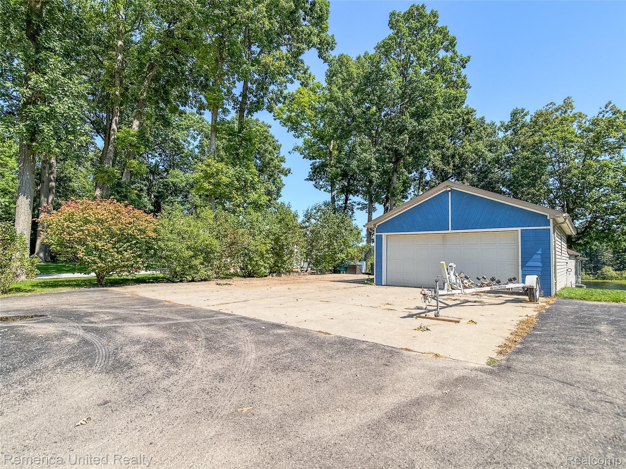 16431 Oak Hill Drive