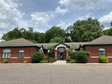2633 S LAPEER Road Orion Charter Township MI 48360