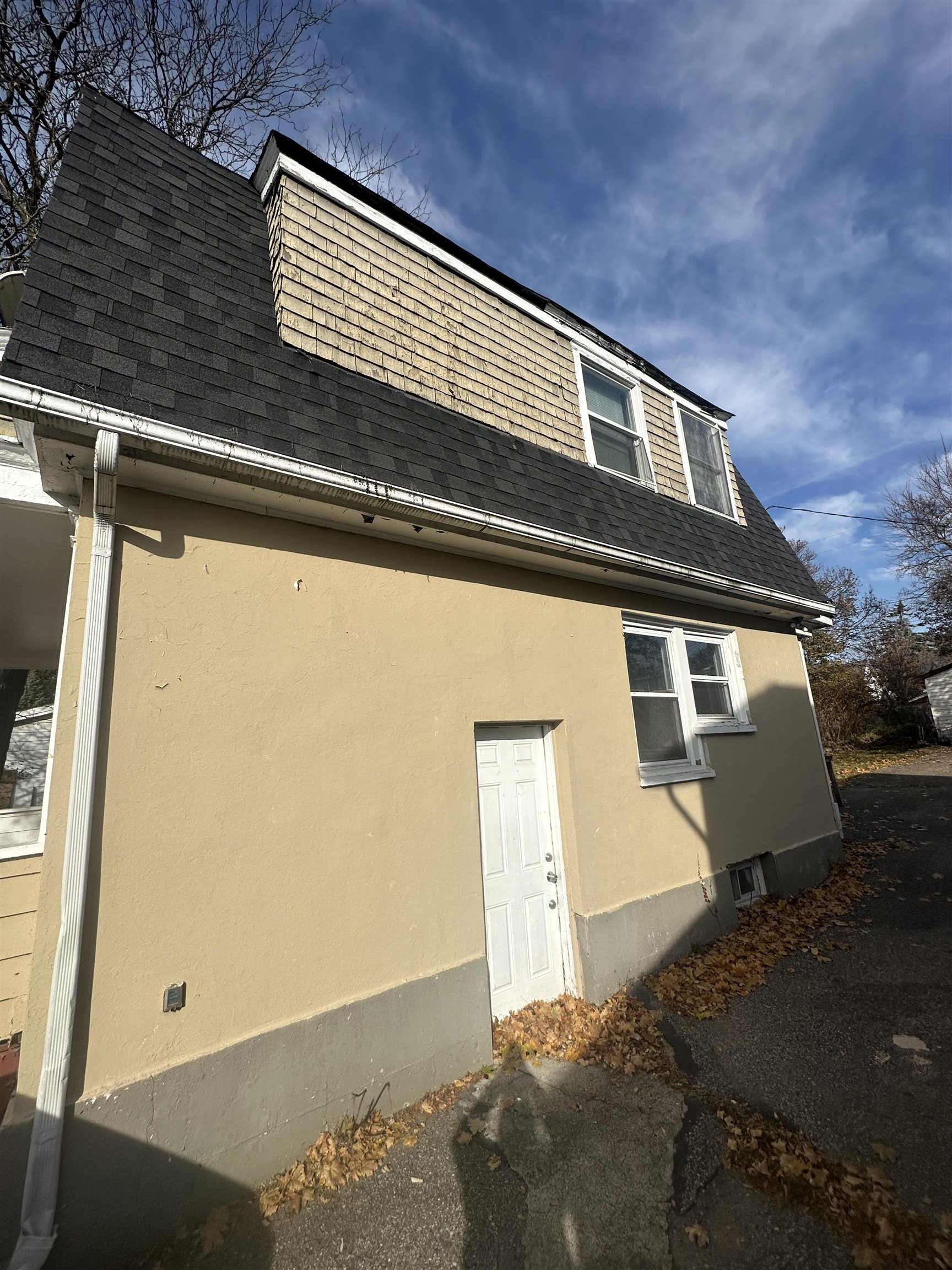 1900 Cadillac Street