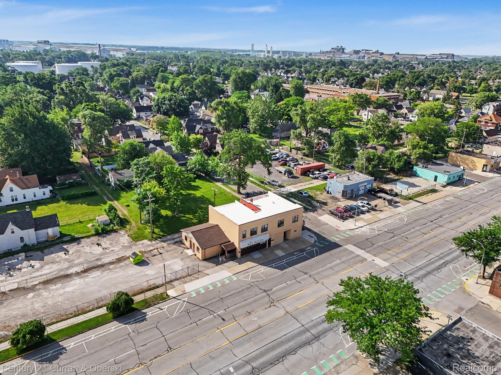10249 W Jefferson Avenue