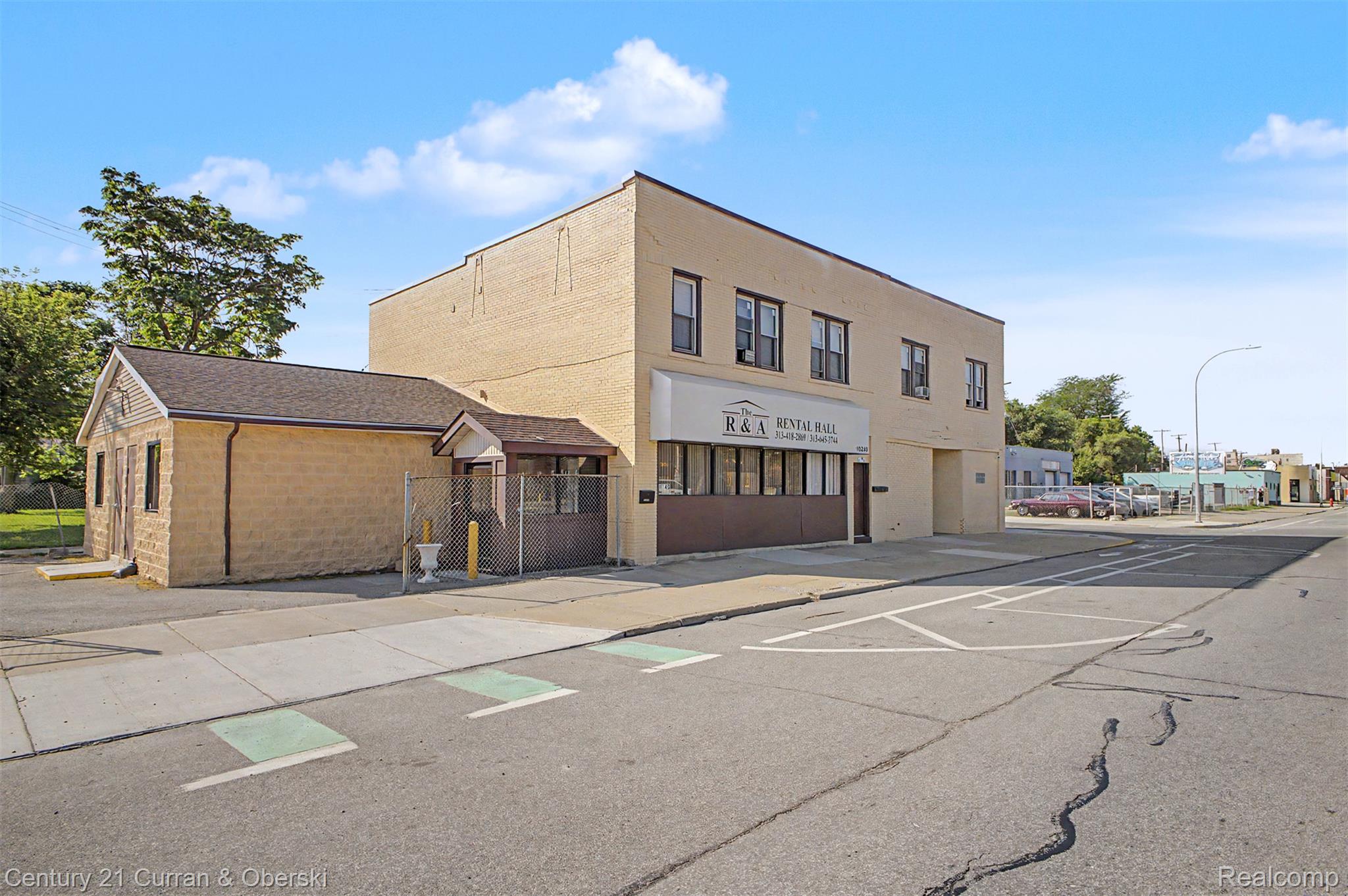 10249 W Jefferson Avenue