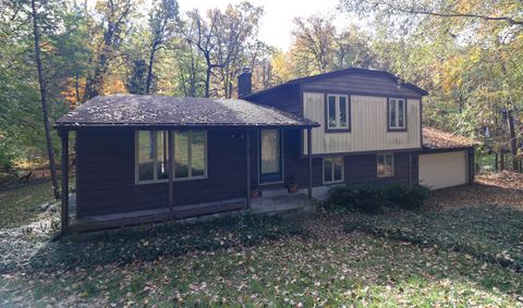 6710 Tanglewood Drive SE Cascade Charter Township MI 49546