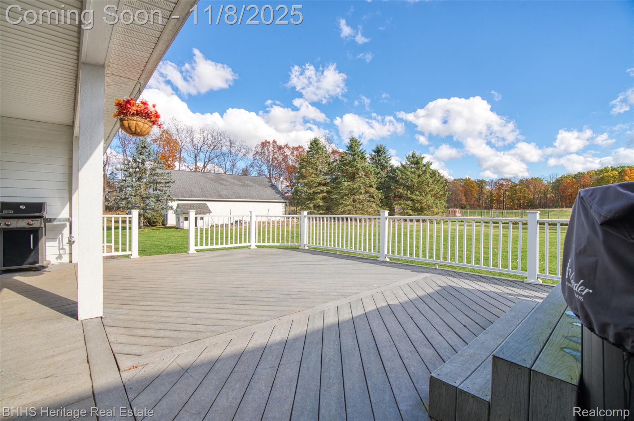 White Oak Township, Michigan 48892, United States, 3 Bedrooms Bedrooms, ,3 BathroomsBathrooms,Residential,Coming Soon,237413