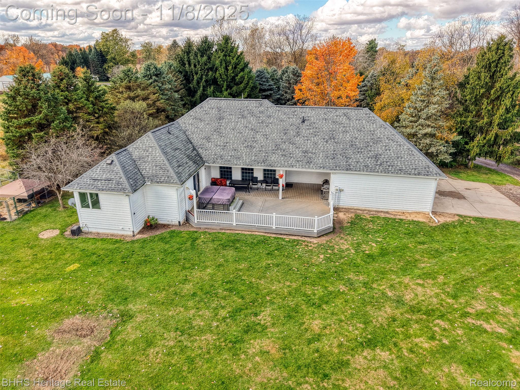 White Oak Township, Michigan 48892, United States, 3 Bedrooms Bedrooms, ,3 BathroomsBathrooms,Residential,Coming Soon,237413