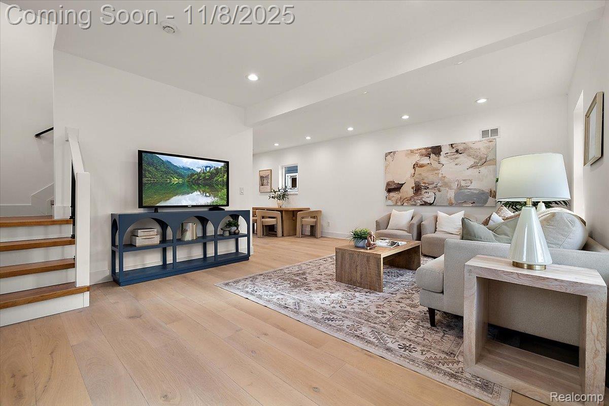 206 N Washington Avenue