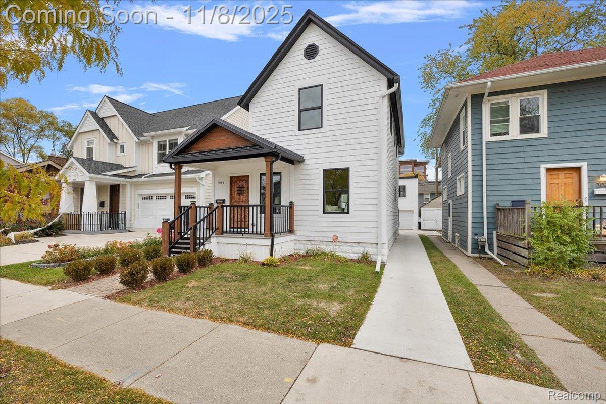 206 N Washington Avenue