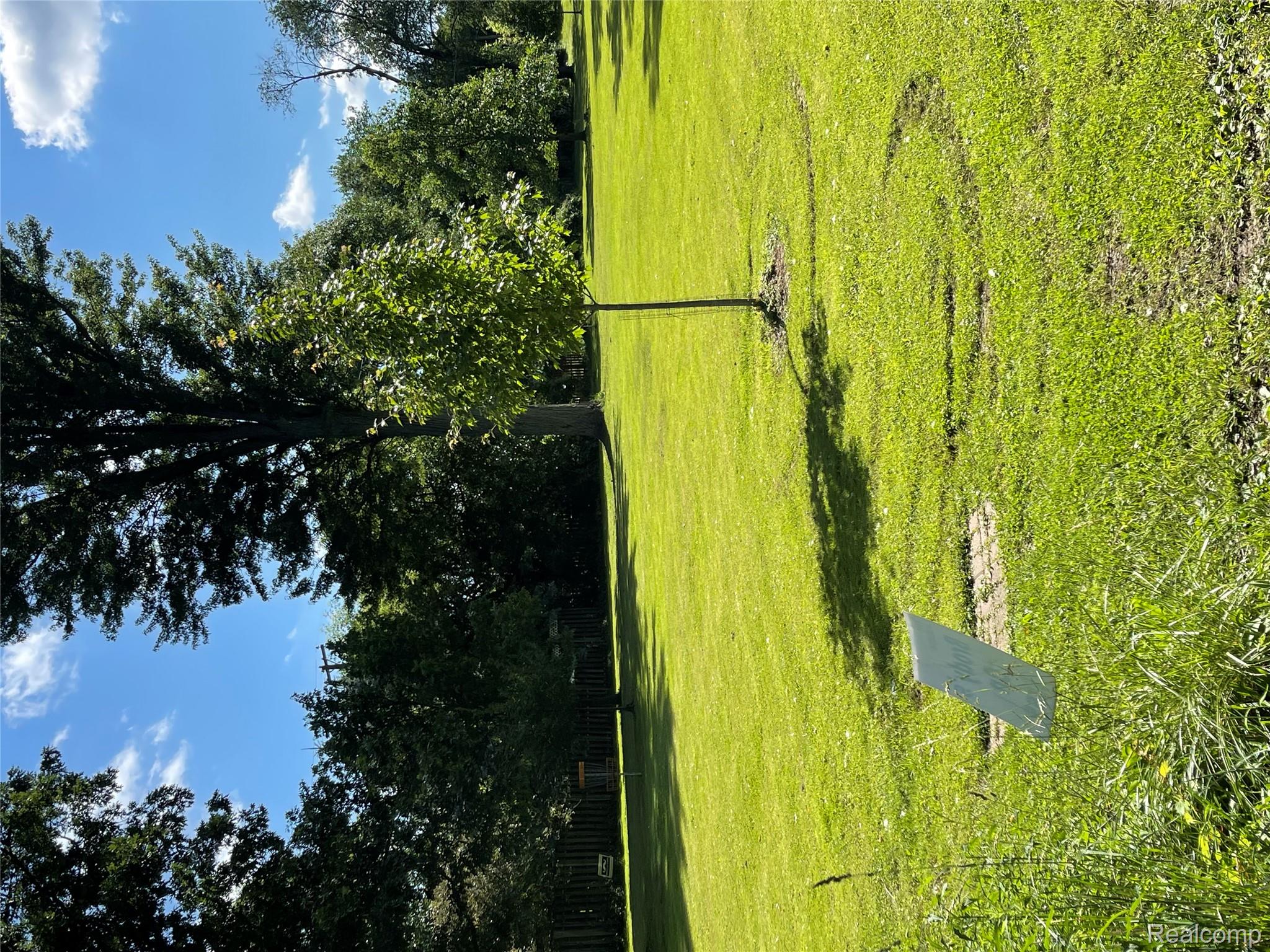 2428 Willow Beach Street