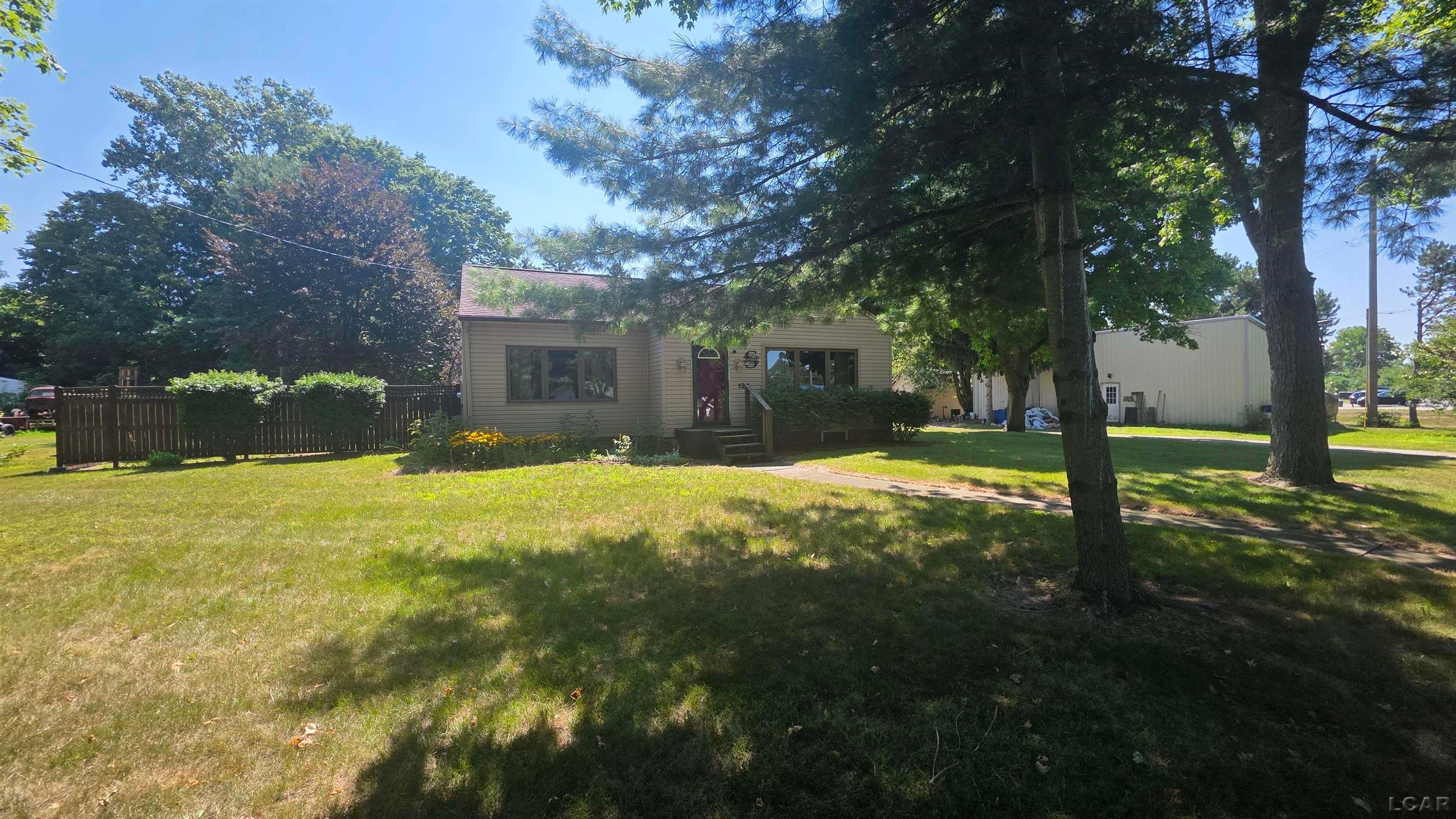 120 W Weston Road