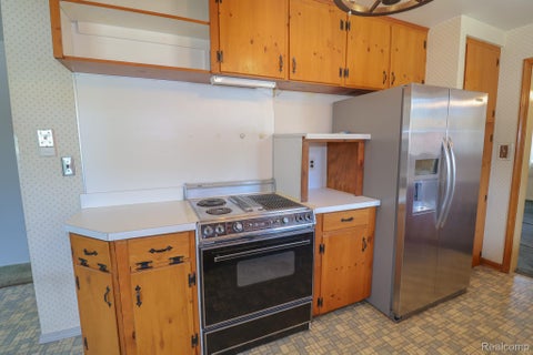 Tiny photo for 17462 Fox, Redford Charter Township, MI 48240 (MLS # 20261066588)
