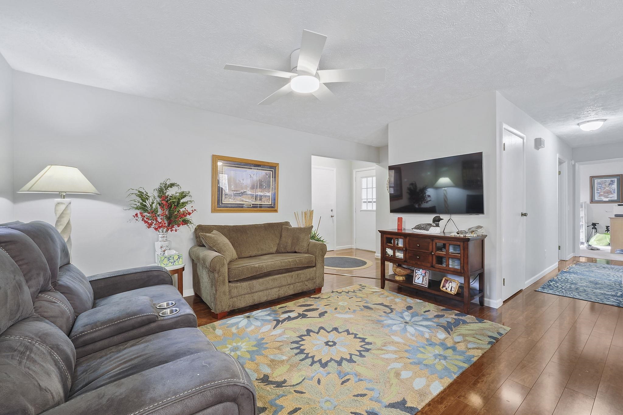 3841 Manchester Road