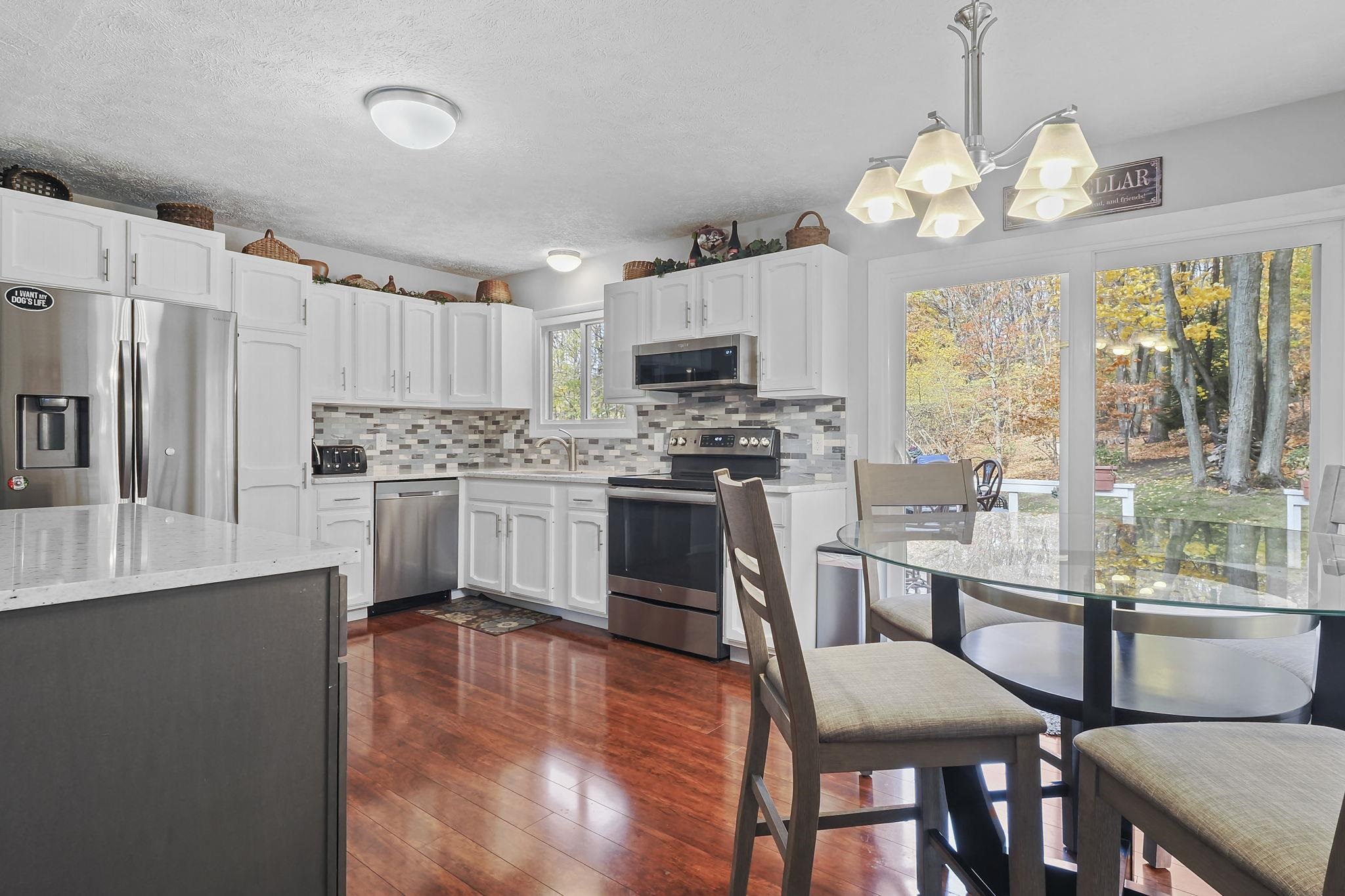 3841 Manchester Road