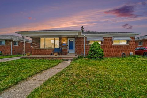 8271 Stanley Drive Warren City MI 48093