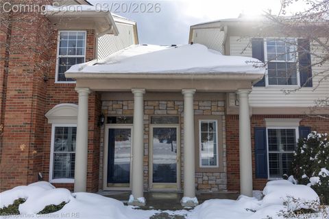 3645 Oakmonte Boulevard Oakland Charter Township MI 48306