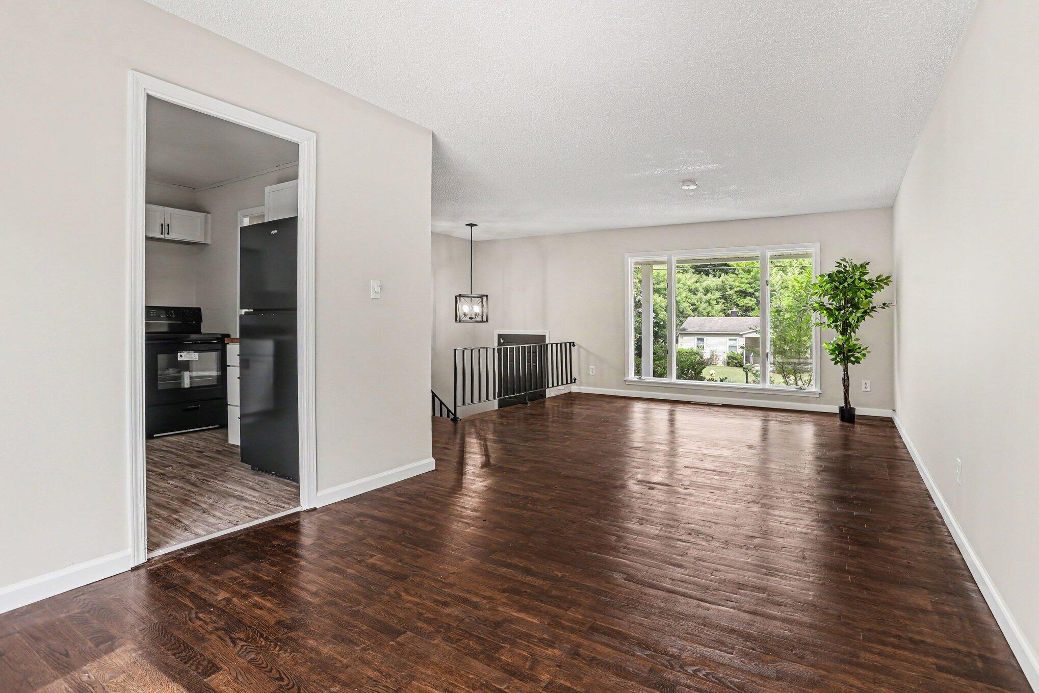 270 Viking Drive